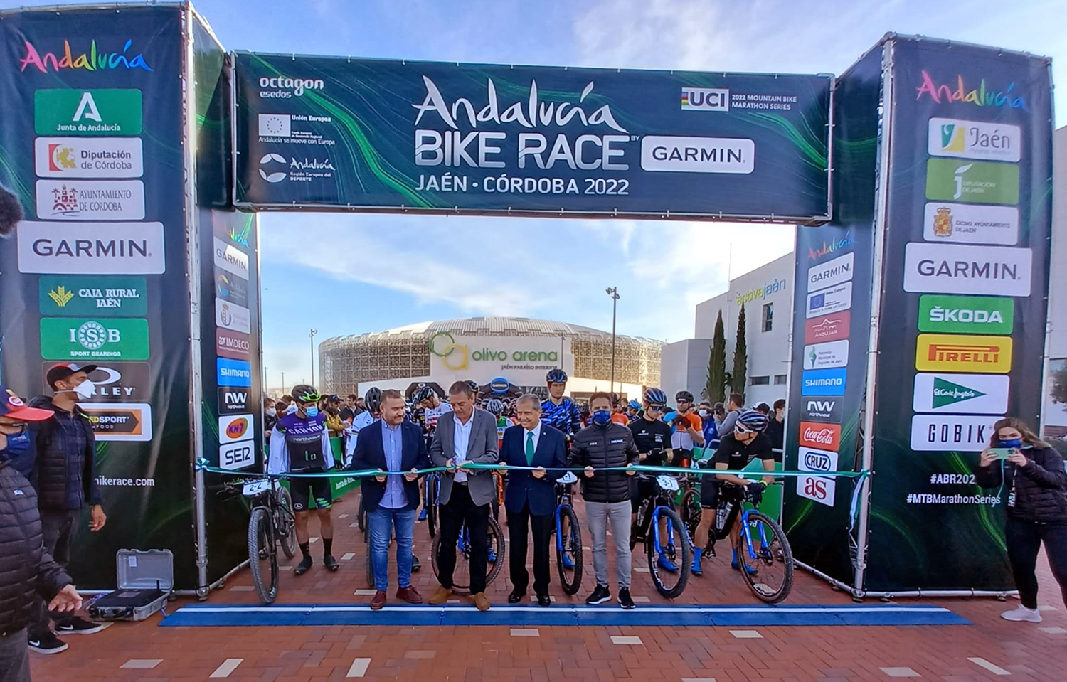 La Andalucía Bike Race/22  arrancó este lunes 21 la primera de sus tres etapas por la provincia jienense