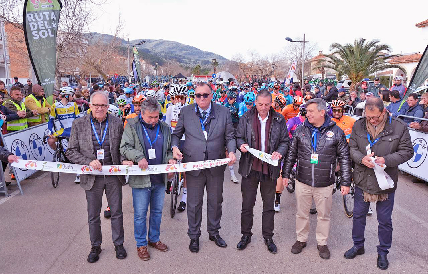 Puente Génave da la salida a la Vuelta Andalucía 2023 que difundirá la imagen de nuestra comunidad por 207 país de todo el mundo