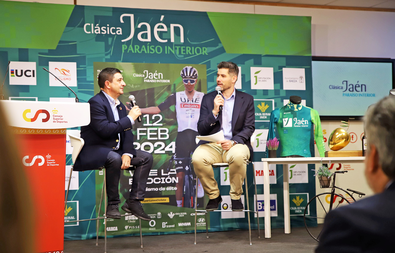 Francisco Reyes destaca la repercusión y el prestigio alcanzado por la Clásica ciclista Jaén Paraíso Interior en solo dos ediciones