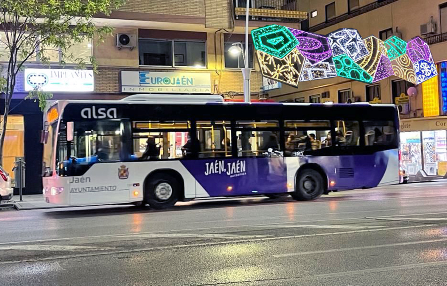 El Ayuntamiento de Jaén y ALSA activan el bus búho nocturno para asegurar la vuelta a casa de los jóvenes el fin de semana