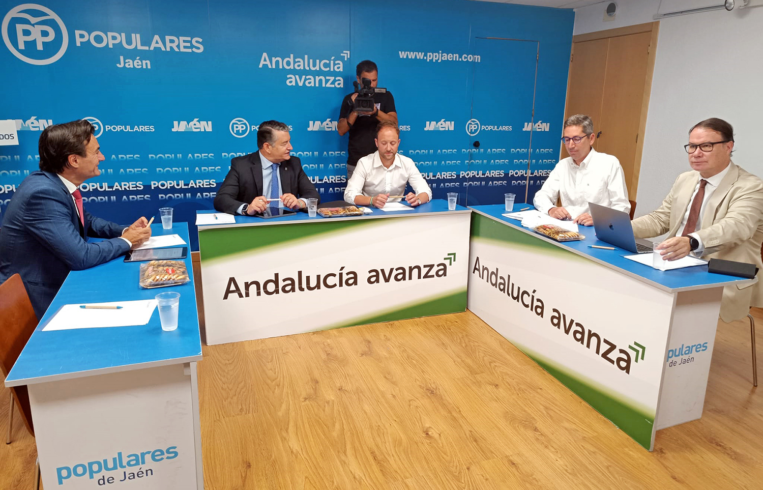JM+ satisfecho con las promesas de Sanz sobre  la Ciudad Sanitaria y la creación de una mesa para abordar la deuda municipal