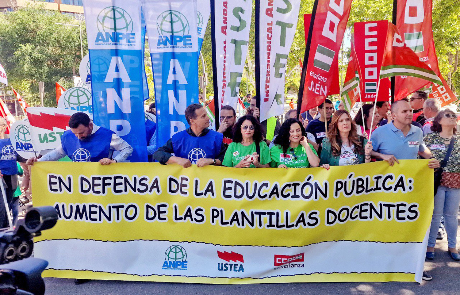 Los sindicatos califican de éxito la huelga de docentes este martes en toda Andalucía con un seguimiento del 60%