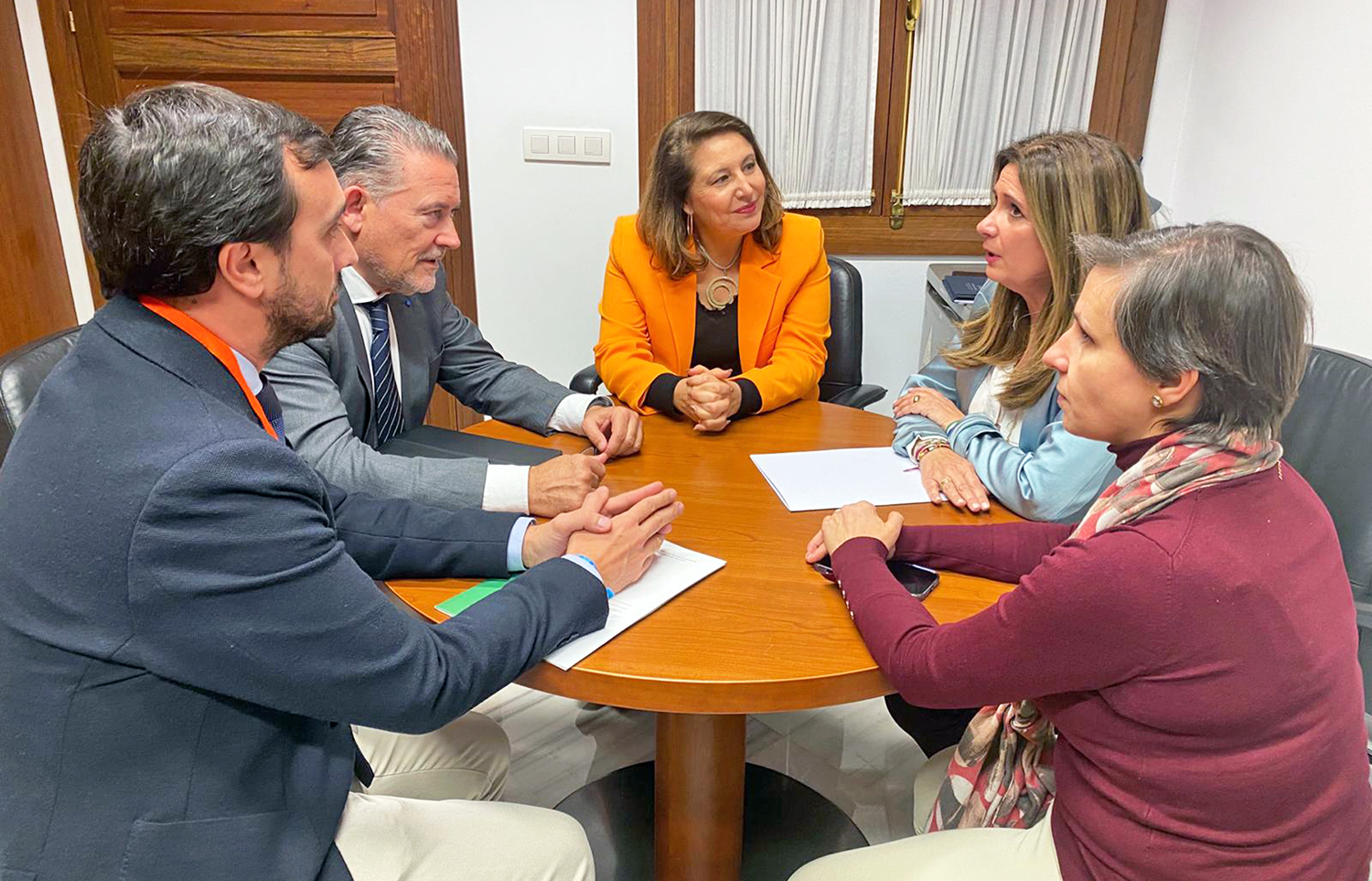 Reunión de trabajo entre la Junta y el Ayuntamiento de Linares para conocer el proyecto de ampliación de la depuradora de aguas residuales