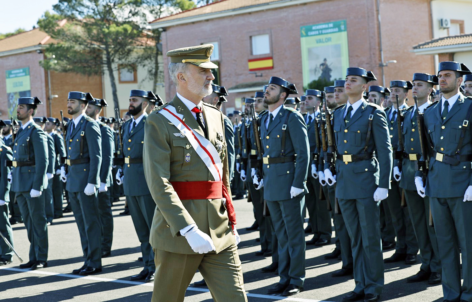 Rey Felipe VI ha presidido este viernes el acto de juramento o promesa ante la Bandera de la 129ª Promoción de la Academia de Baeza